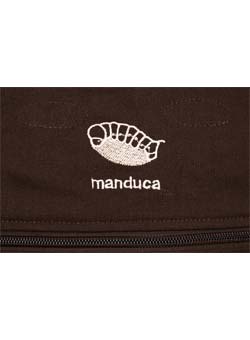 Manduca marrón detalles